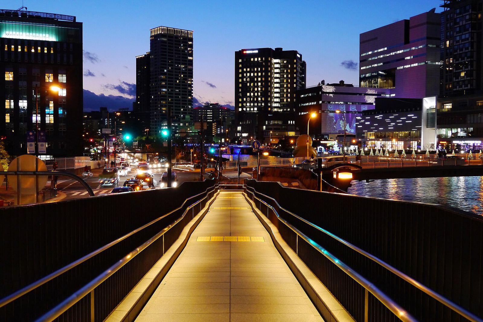 Riverside buildings and lights around Nakanoshima